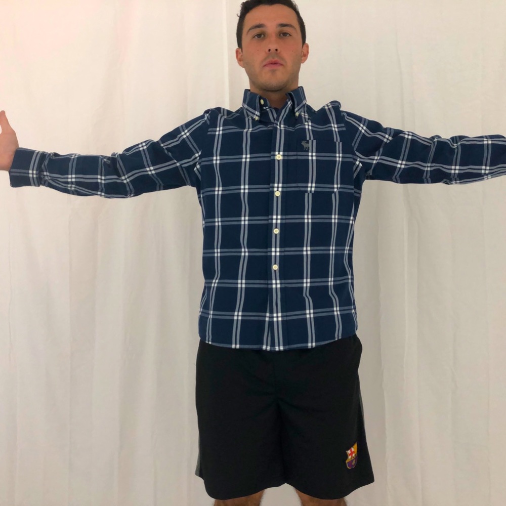 ABERCROMBIE & FITCH BUTTON UP COLLAR LONG SLEEVE🗣